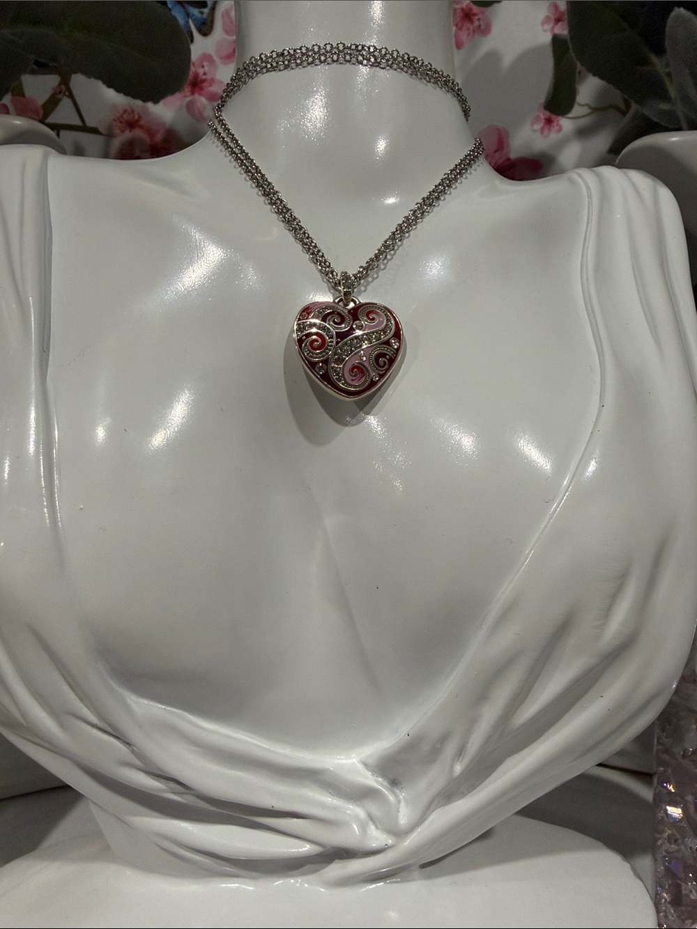 ❤️💎 RARE FIND! BRIGHTON Silver Red Heart Swarovski Crystal Necklace!